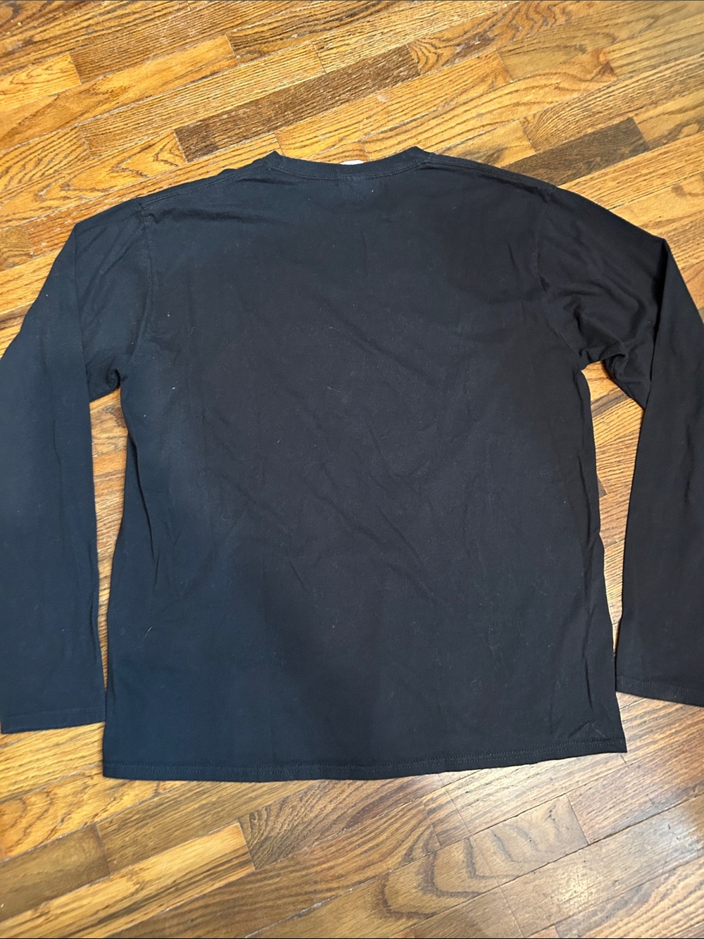 Disney Black Long Sleeve women’s Tee with Neon Green Shamrock and Rainbow - Picture 7 of 7